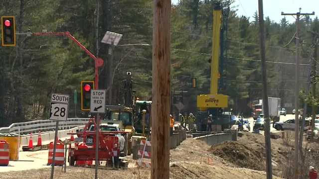 Allenstown police: Construction worker who fell off bridge died - Vimarsana News