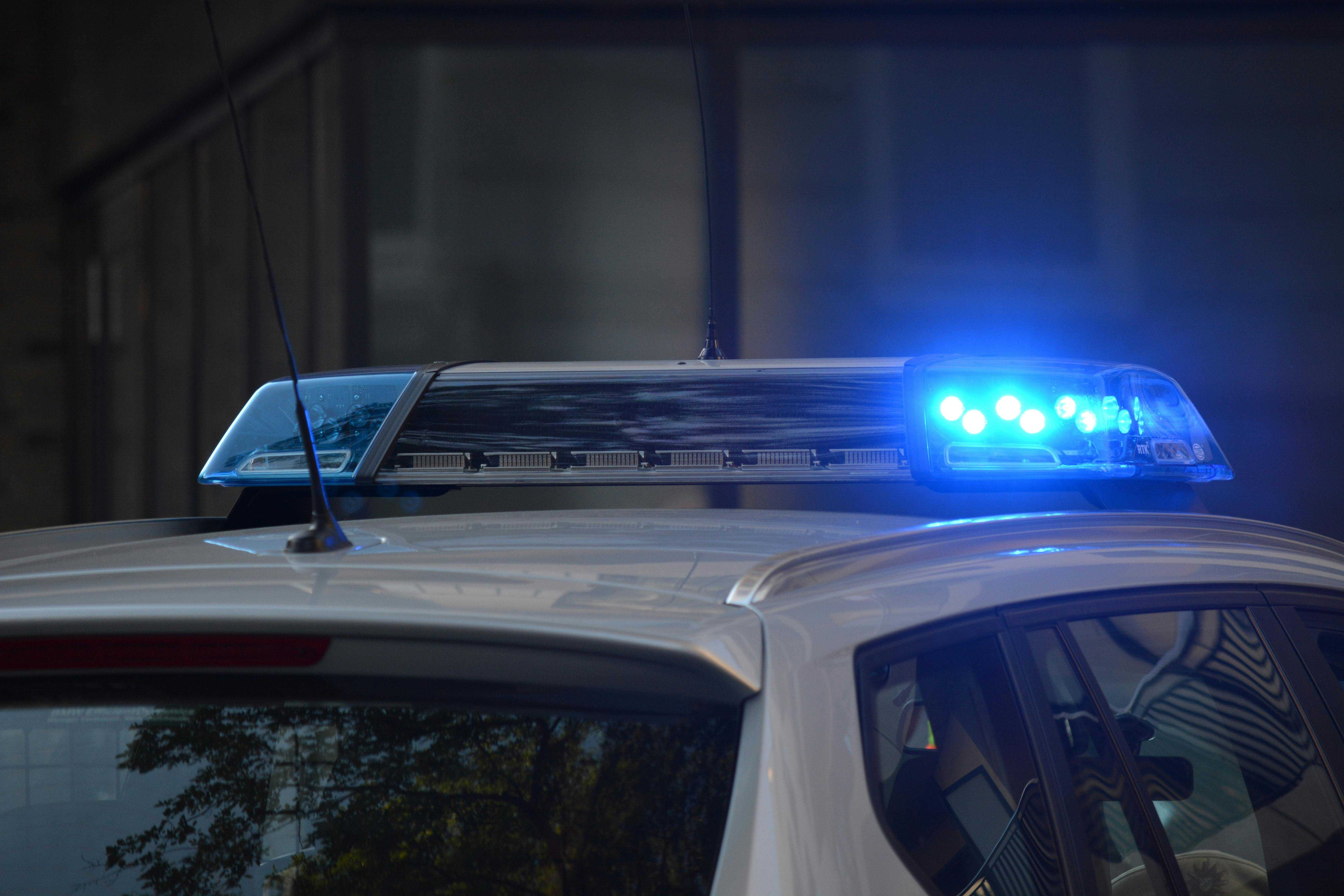 Be on the lookout: Fake cop pulls over car, searches driver, deputies say