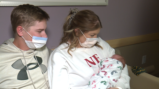 New Omaha mom nearly dies from unexpected pregnancy - Vimarsana News