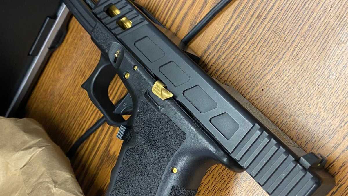 Lake Marion Creek Middle School student arrested with gun