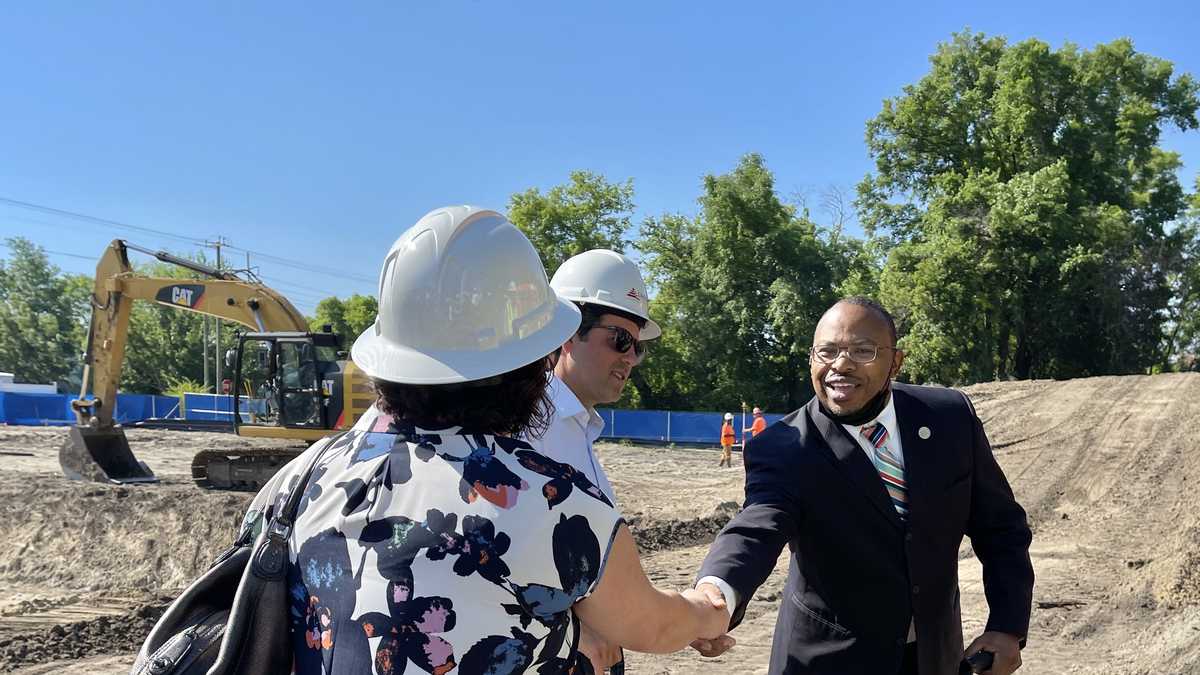 PHOTOS: Groundbreaking for new Downtown Savannah housing complex