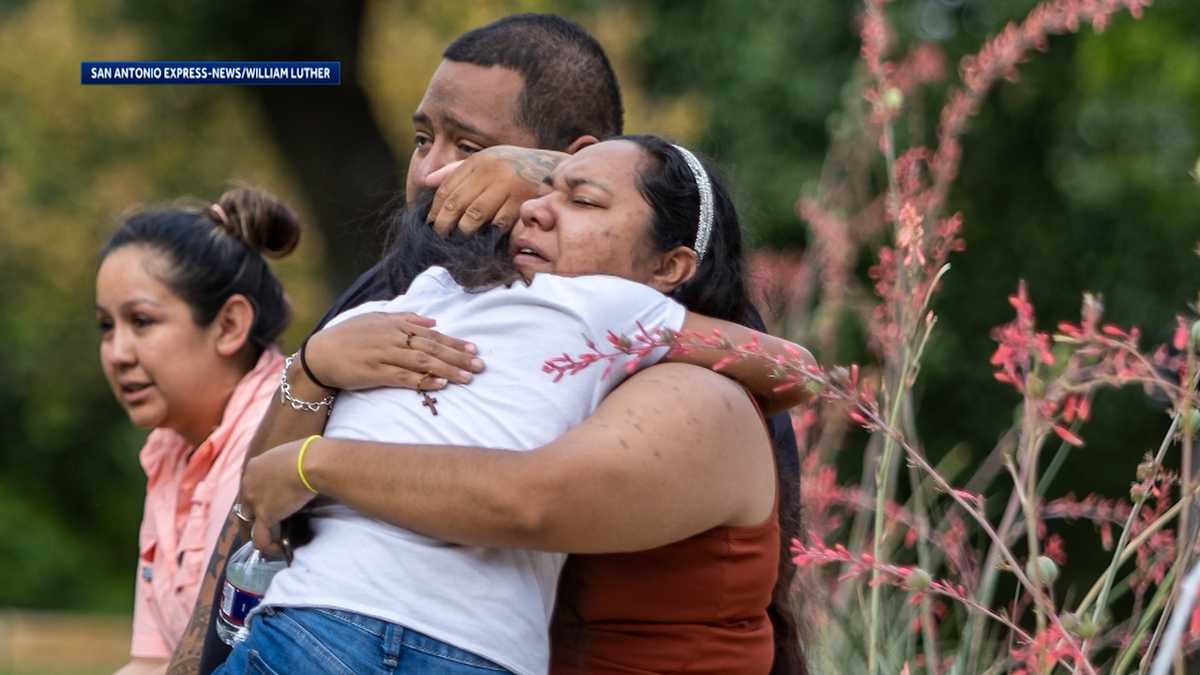 Texas School Shooting Photojournalist Shares Experience 4125