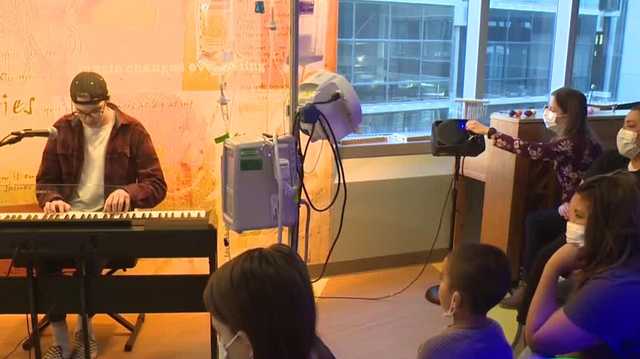 Piano-playing teen performs for Sutter Medical patients - Vimarsana News