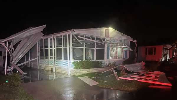 PICTURES - Severe storms hit parts of Florida's coast - Vimarsana News