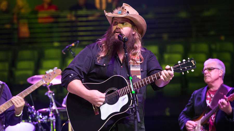 Chris Stapleton postpones Saturday concert in Wheatland