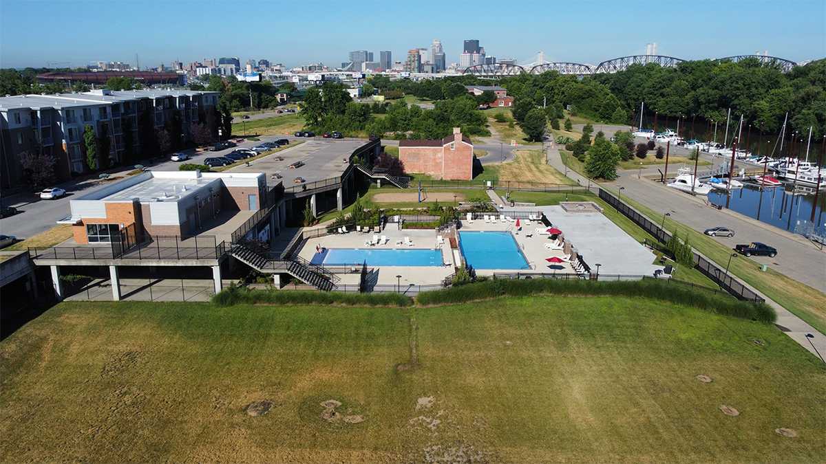 Louisville, Kentucky riverfront park, Downtown waterfront p…