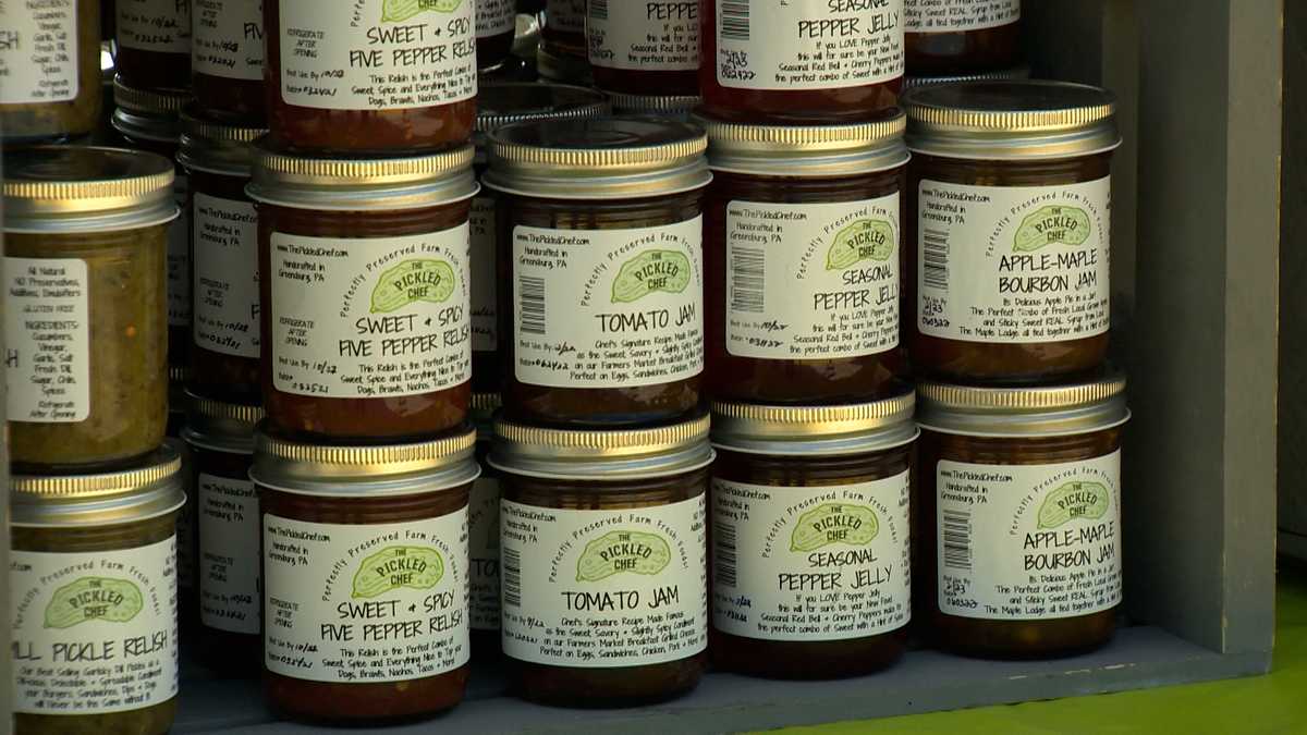 Vendors prepare to thousands to Picklesburgh