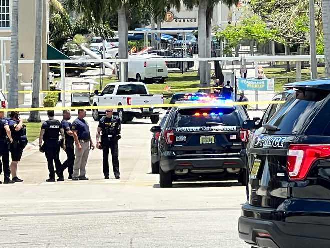 lockdown&#x20;at&#x20;high&#x20;school&#x20;with&#x20;police&#x20;vehicles&#x20;and&#x20;white&#x20;van&#x20;that&#x20;ran&#x20;into&#x20;pole