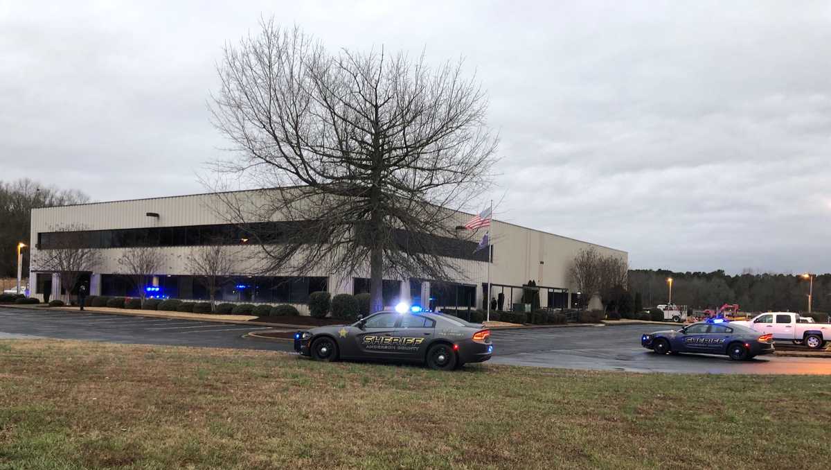 deputies-respond-to-shooting-at-piedmont-natural-gas-building