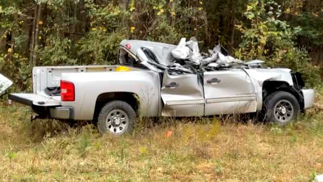 Pickup truck collides with 18-wheeler near Pelahatchie - Vimarsana News