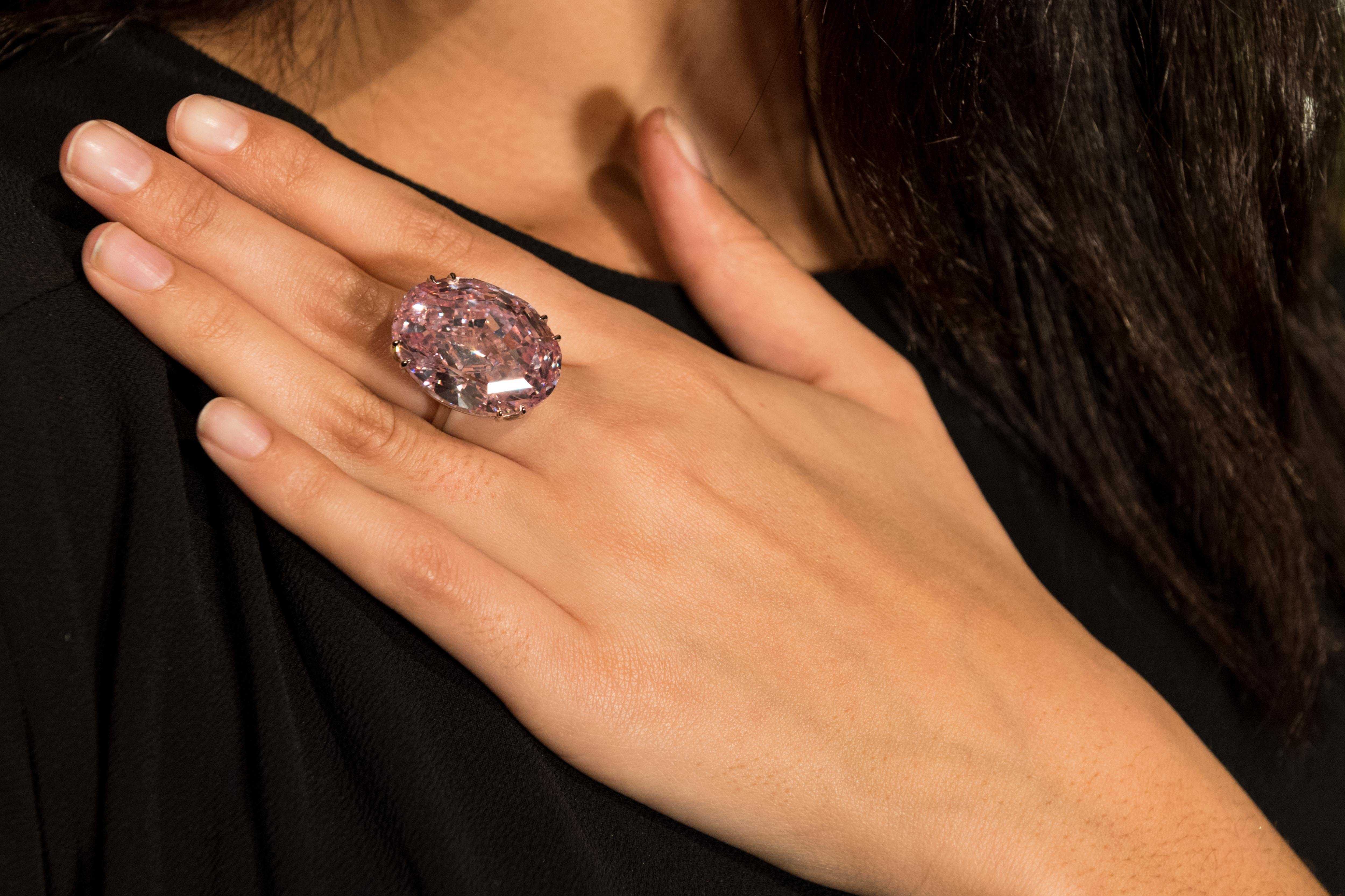 kobe pink diamond ring