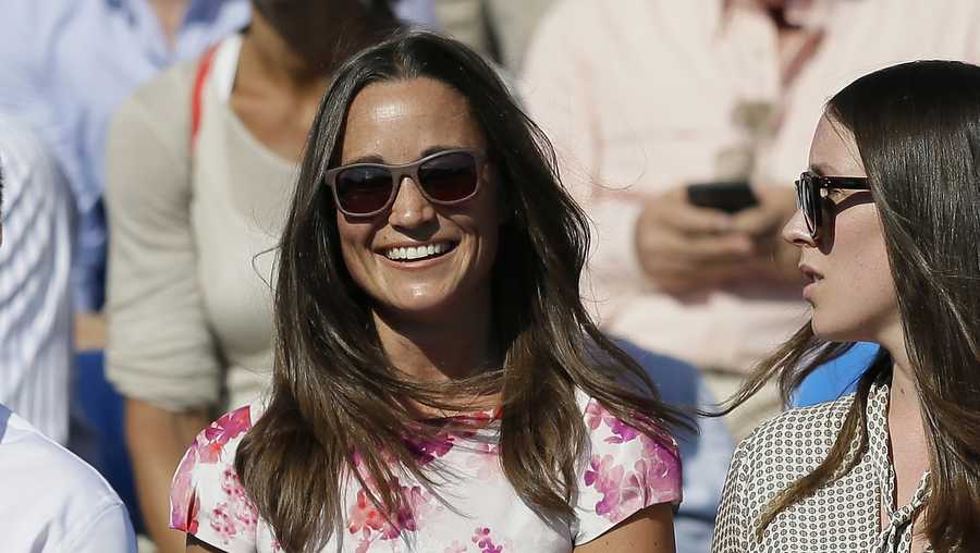 Pippa Middletons Phone Hacked Thousands Of Photos Stolen
