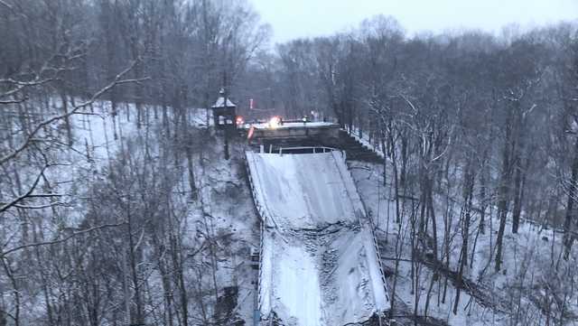 Bridge collapses in Pittsburgh - Vimarsana News