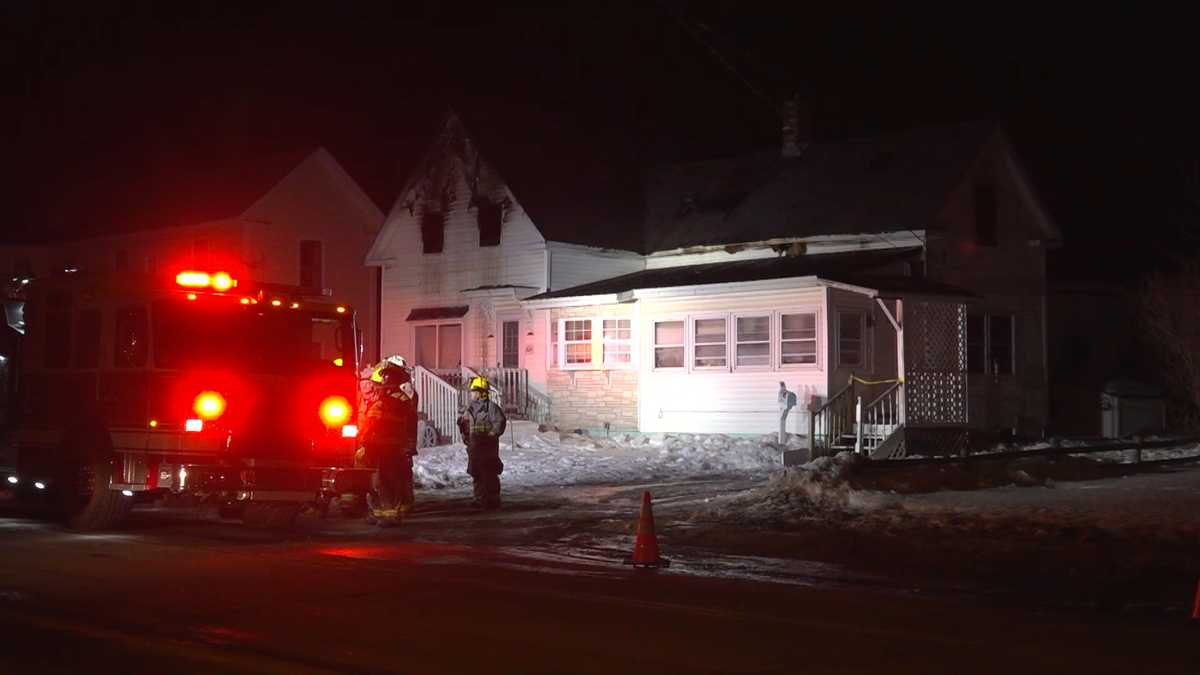 Man burned in Maine house fire