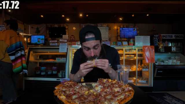 Maine pizza challenge beaten by competitive eater - Vimarsana News