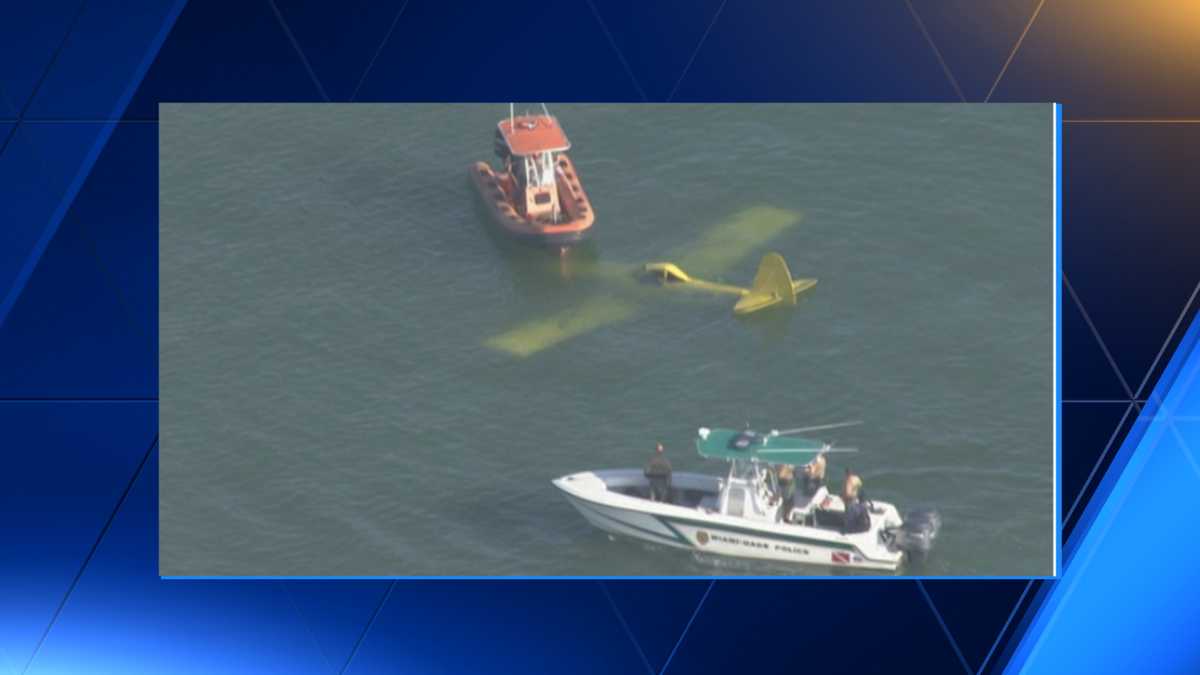 Plane crashes into waters off Miami Beach