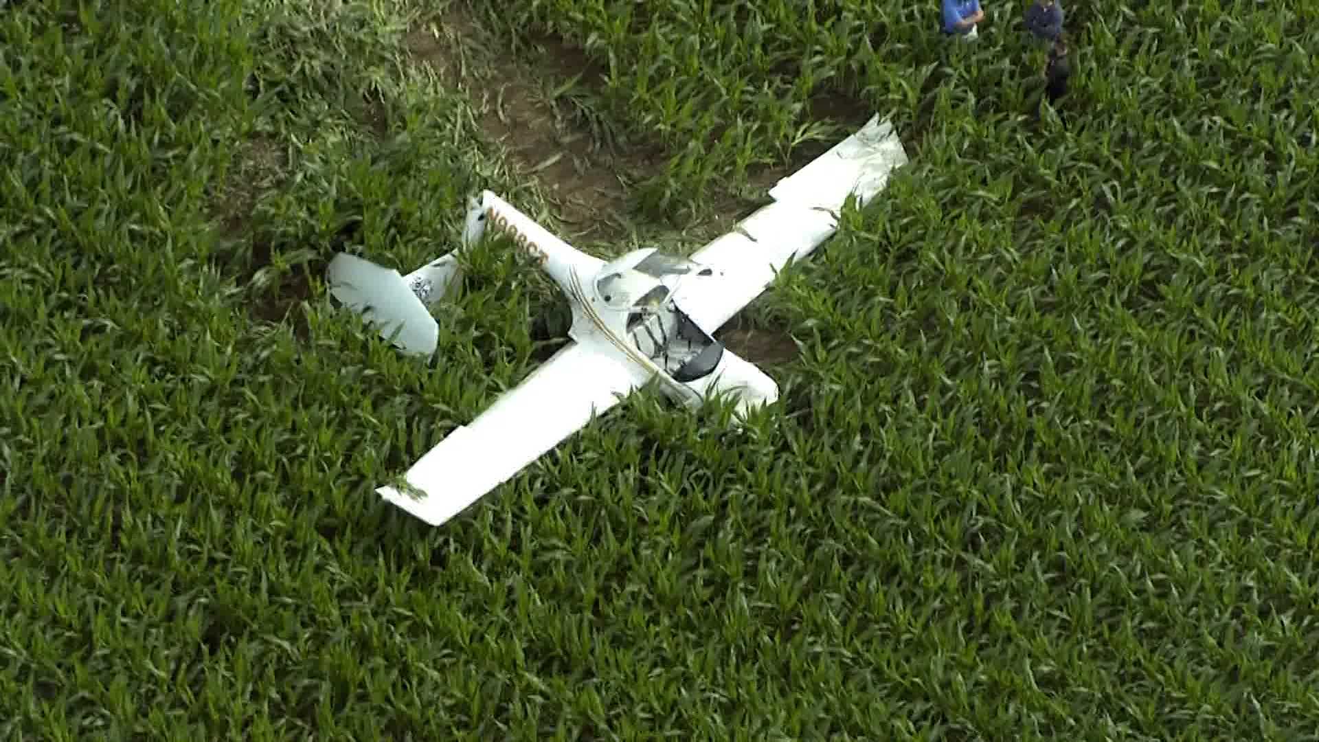 Small plane crashes in Jeffersonville field ISP says