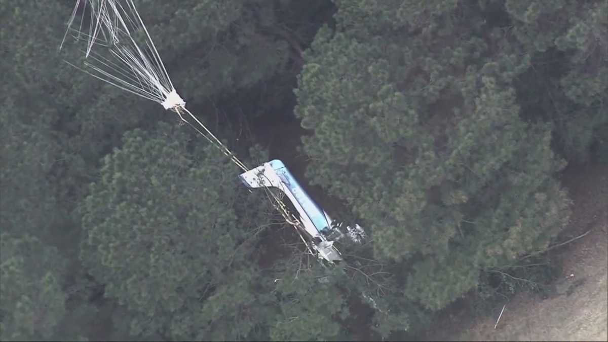 Plane from Massachusetts crashes into woods in North Carolina