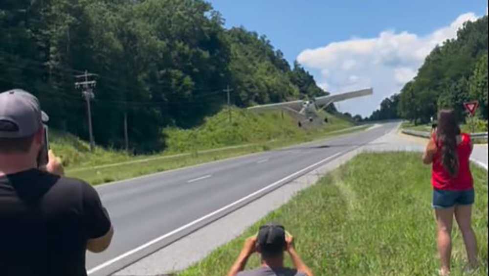 Western North Carolina Pilot describes highway emergency landing