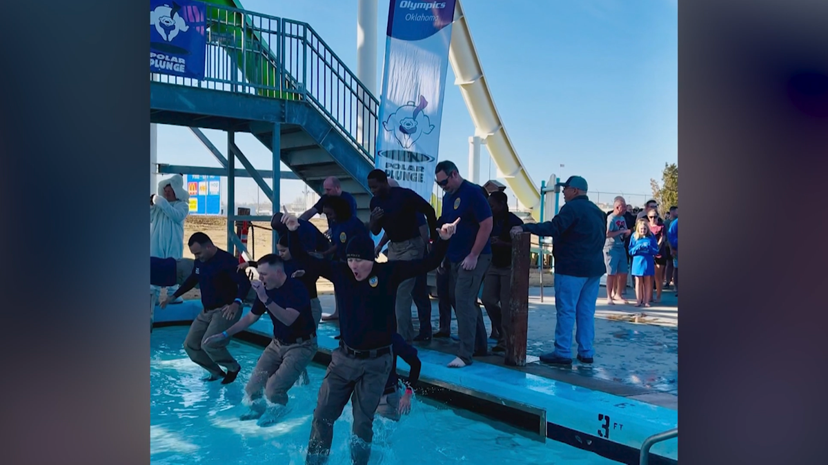 Police departments take Polar Plunge for Special Olympics Oklahoma