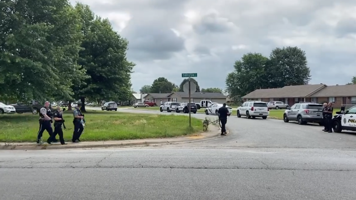 3 in custody after Washington County manhunt