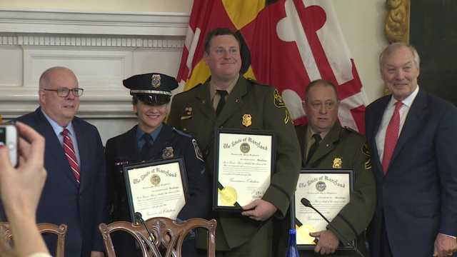 Officers, kayakers honored after rescue of pilot from plane crash - Vimarsana News