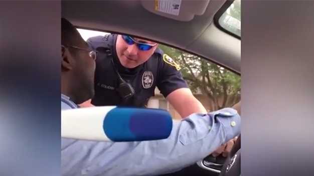 Police Pull Over Couple To Reveal Pregnancy Announcement 