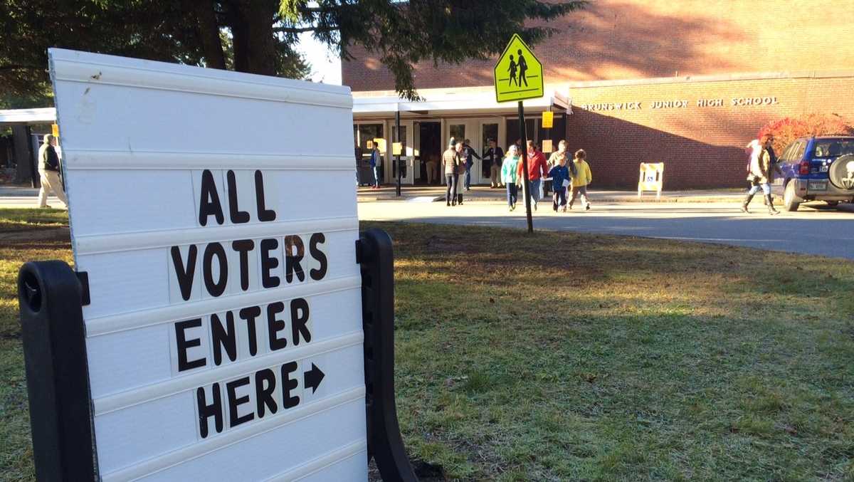 Long lines reported at polling locations across Maine