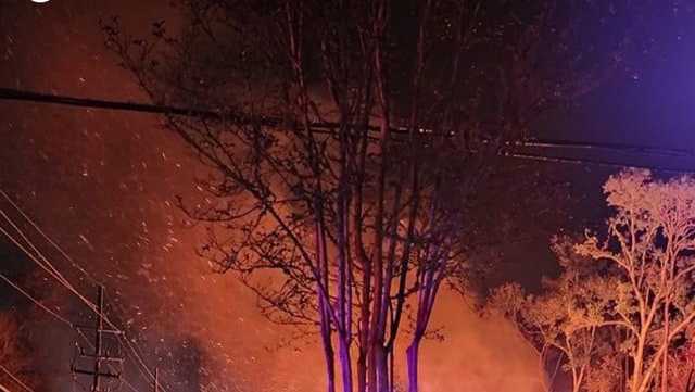 Crews extinguish wood fire near Hwy 51 in Ponchatoula - Vimarsana News