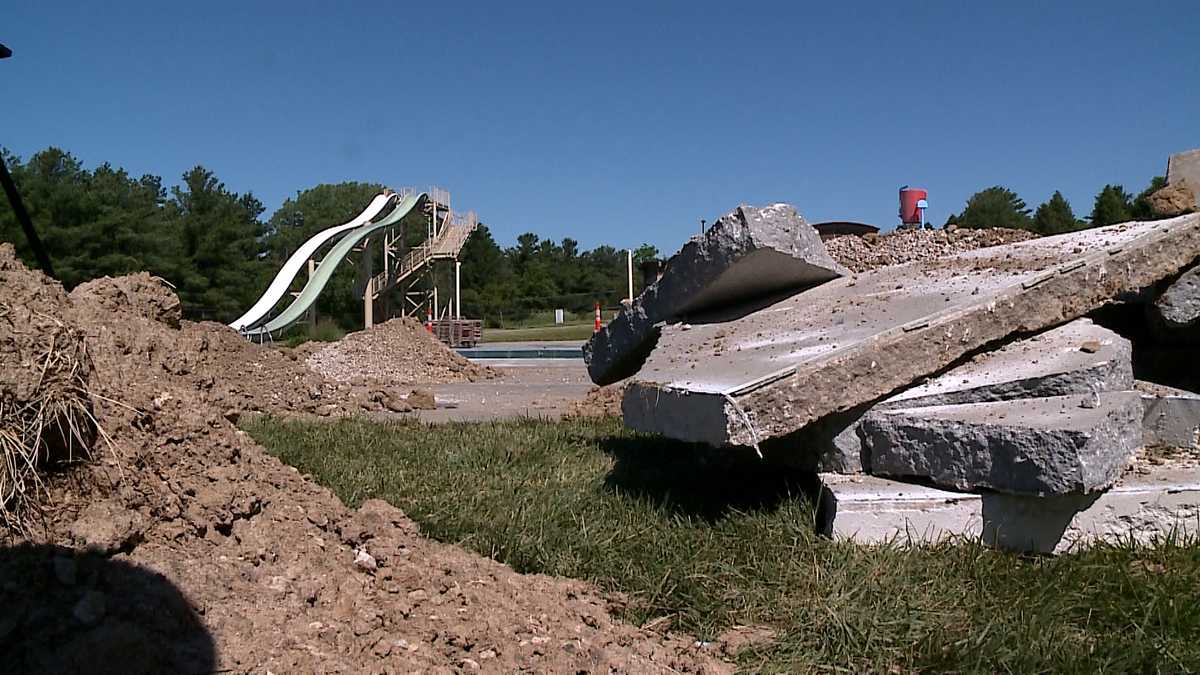 Zorinsky, other pools alter operations before reopening