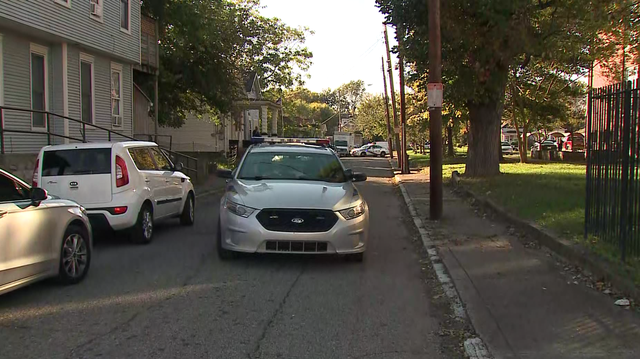 LMPD: Man dies after being found shot in car in Portland - Vimarsana News