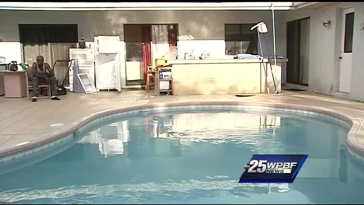 2-year-old toddlers taken to hospital after near drowning