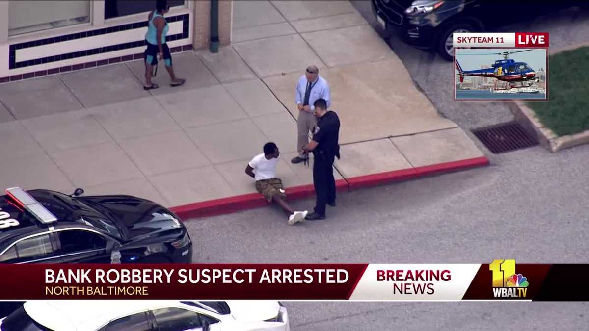 Police apprehend bank robbery, attempted carjacking suspect in ...