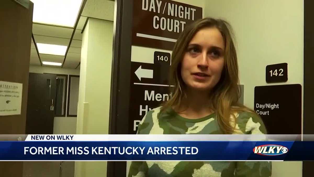 Ex-Miss Kentucky charged with sending nude photos to 15 