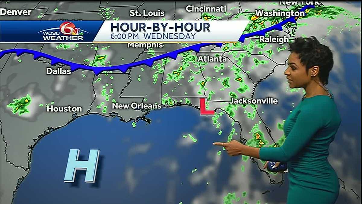 Wednesday Videocast: Heat and scattered storms