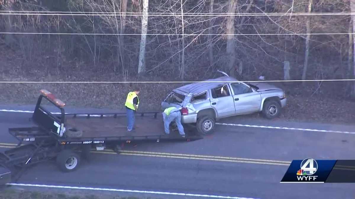 Man killed when ejected from SUV after car struck tree, troopers say