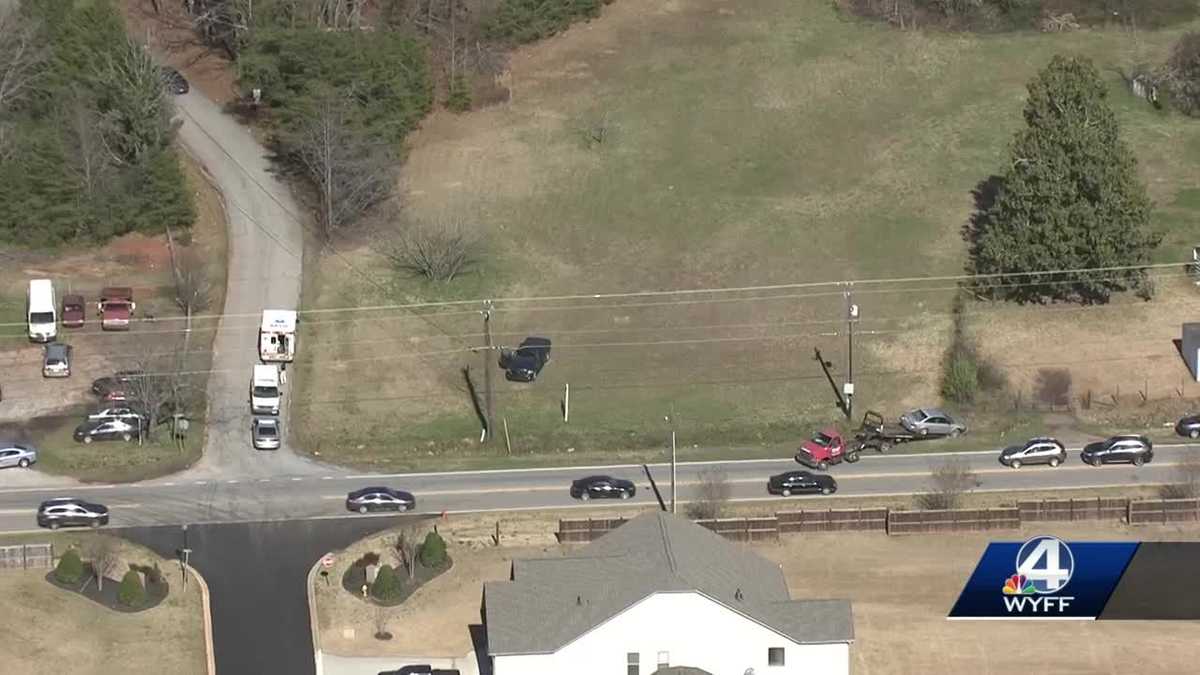 Highway Patrol investigating deadly crash in Greenville County