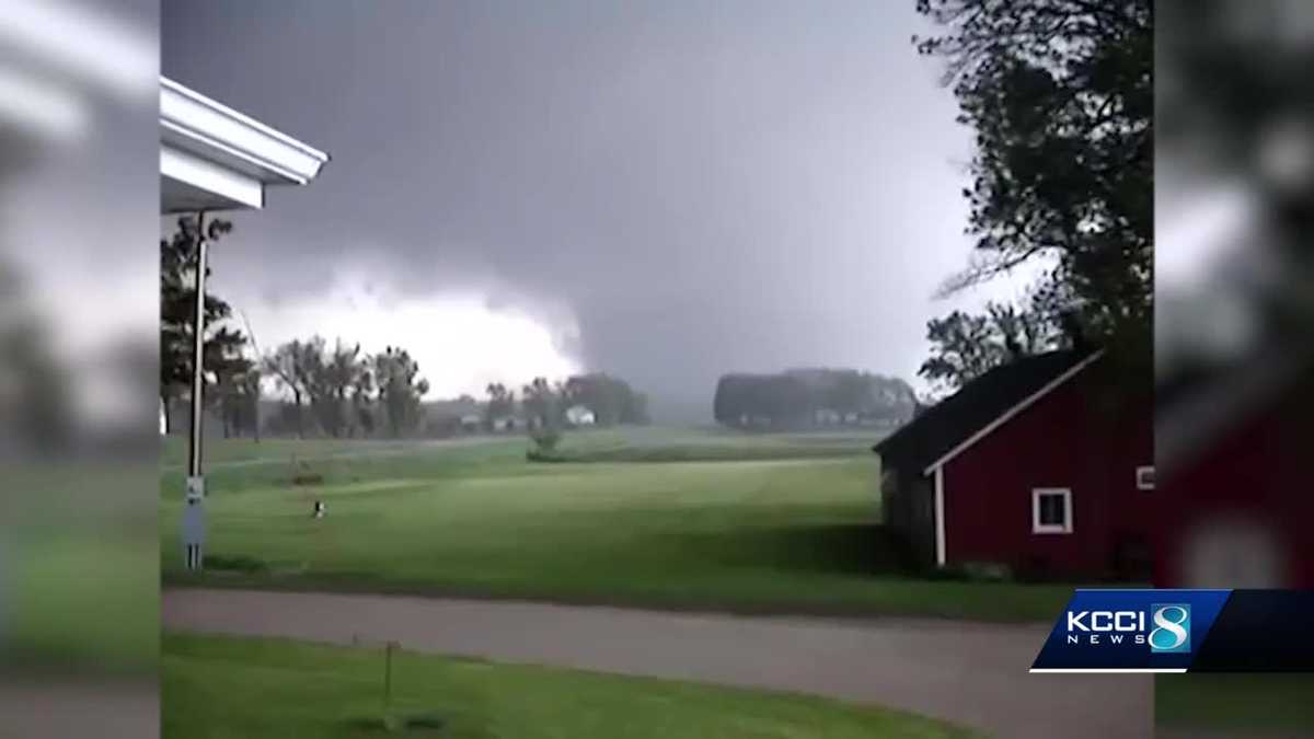Parkersburg residents remember devastating tornado 10 years later