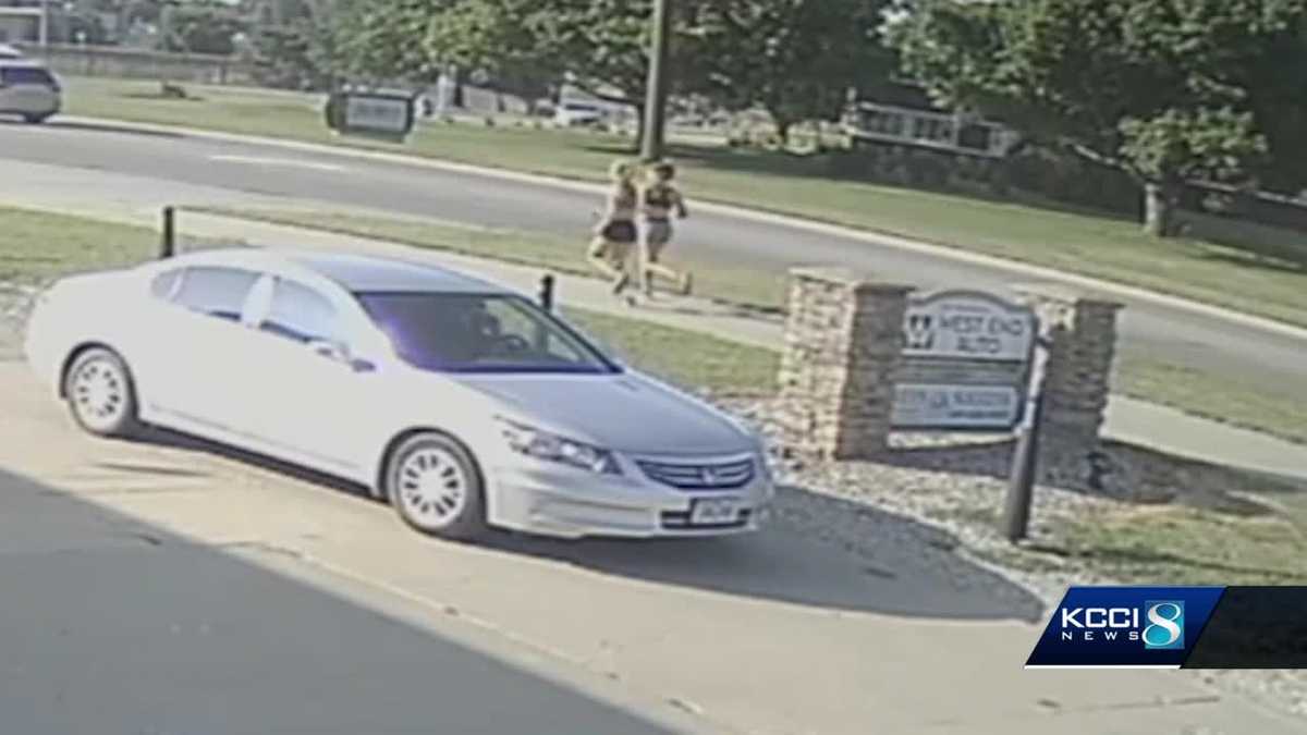 Police 'continue to pursue' man taking photos of girls in Pella