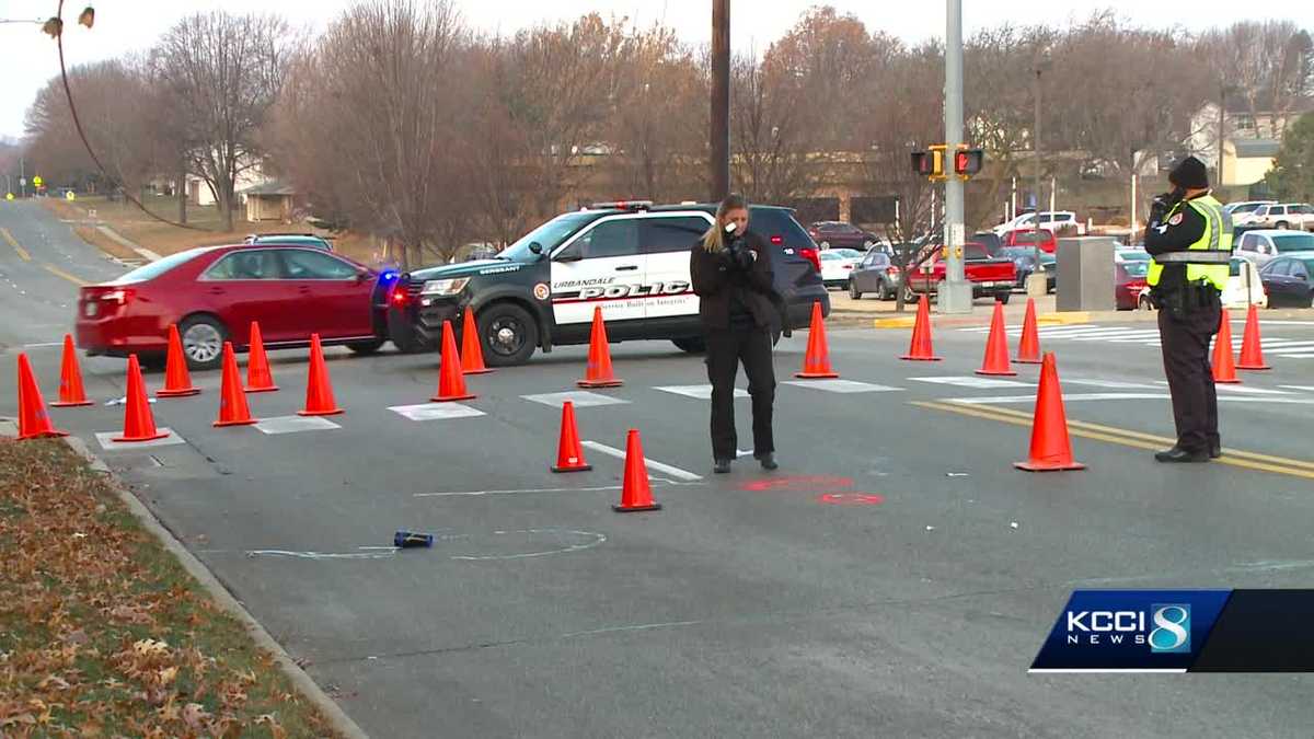 Police Urbandale school worker dies after being struck by vehicle in