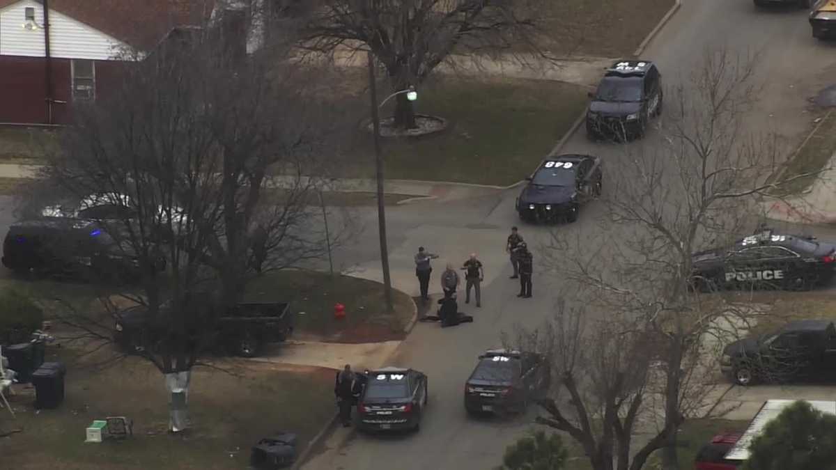 Three in custody after police chase in south Oklahoma City - KOCO