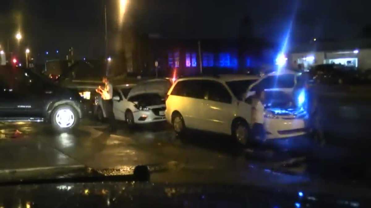 Severe thunderstorms bring flooding, lightning strikes to central Oklahoma