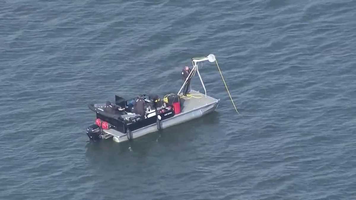 Camera used to help find missing boater on Lake Hartwell; dive team on ...