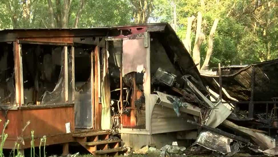 Fire burns 7 mobile homes in Champlain; no injuries reported