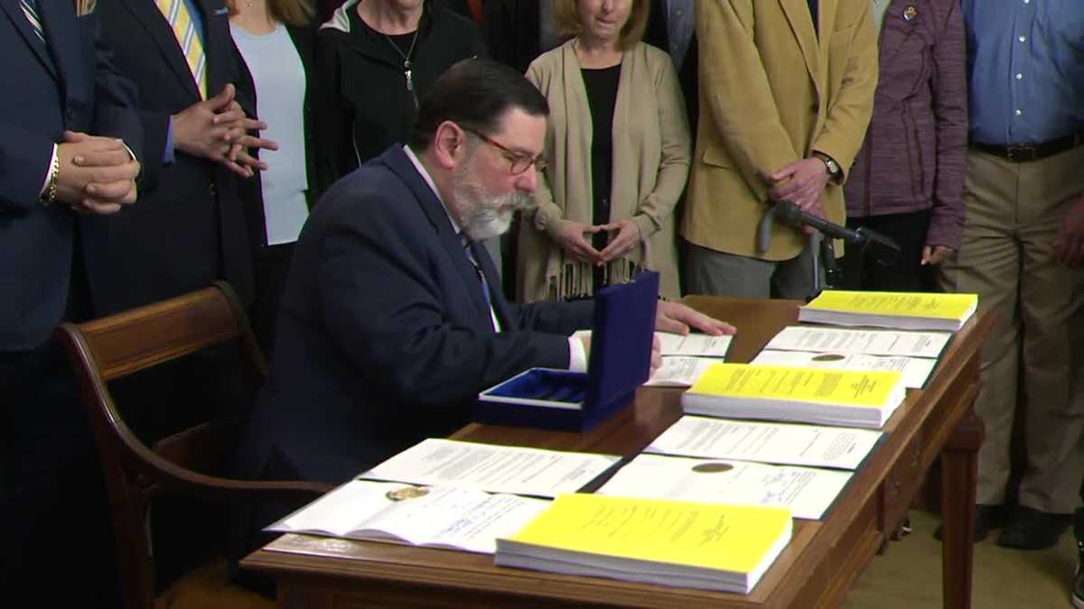 GUN SAFETY LEGISLATION Pittsburgh mayor signs gun safety legislation