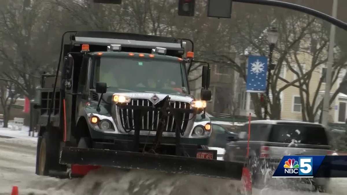 Storm dumps ice, snow across region
