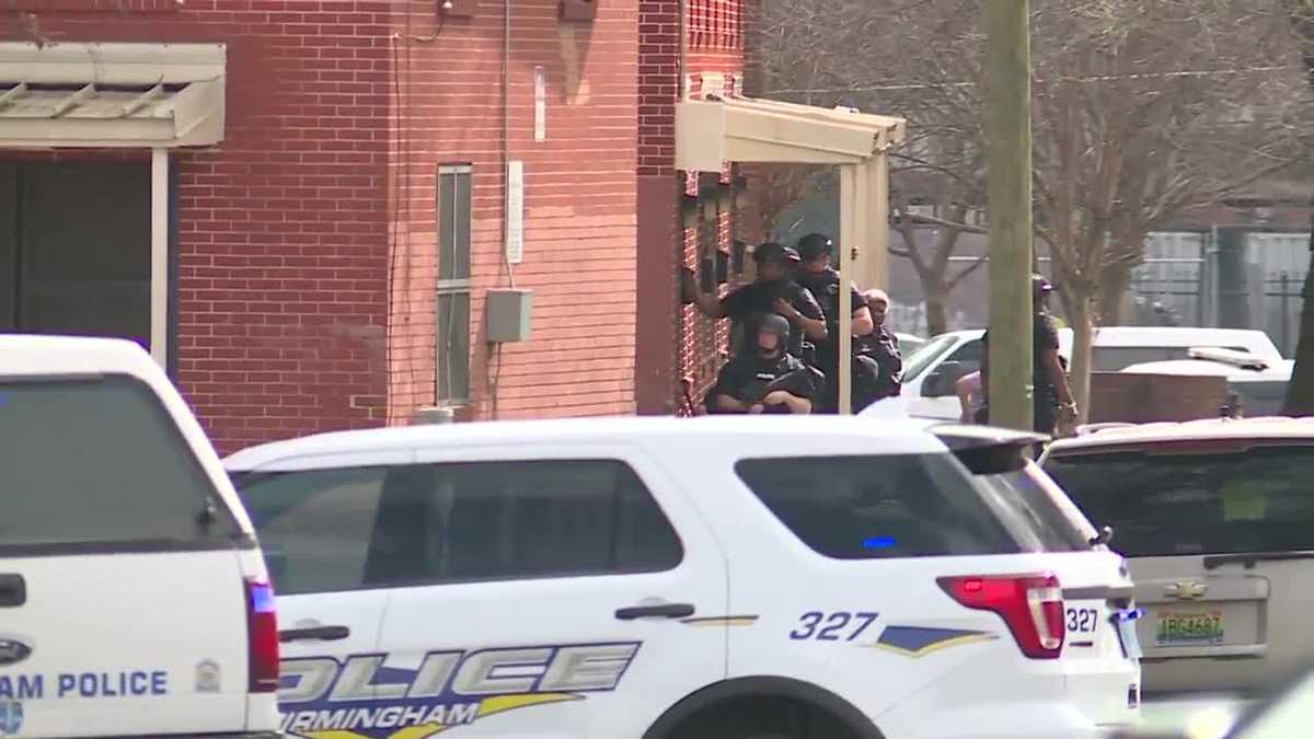 Birmingham PD arrest woman after standoff in Tom Brown Village