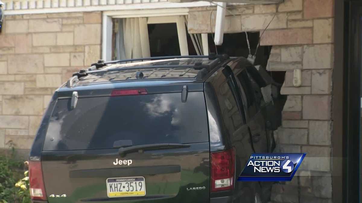Vehicle crashes into Homewood funeral home
