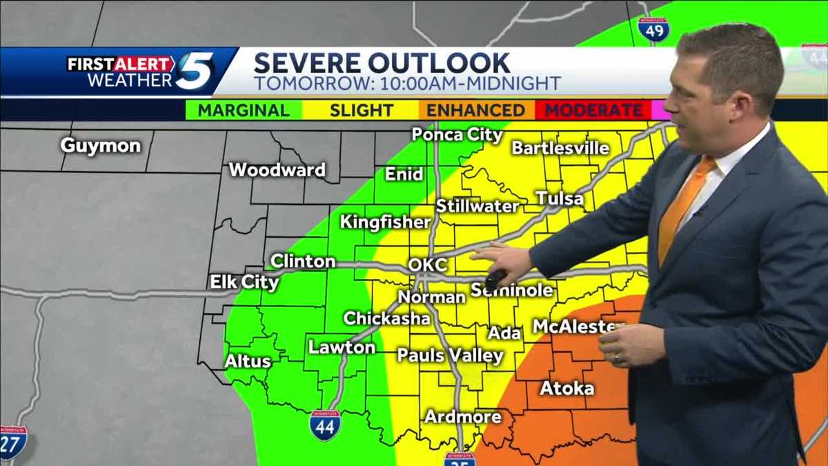 TIMELINE Severe storms with a tornado risk possible Friday, snow
