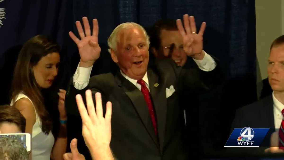 South Carolina voters make decisions in runoff election